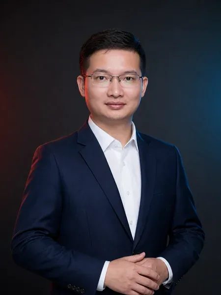 项目经理王清华